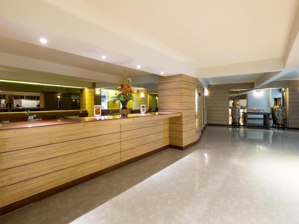 New Suanmali Hotel Bangkok Buitenkant foto