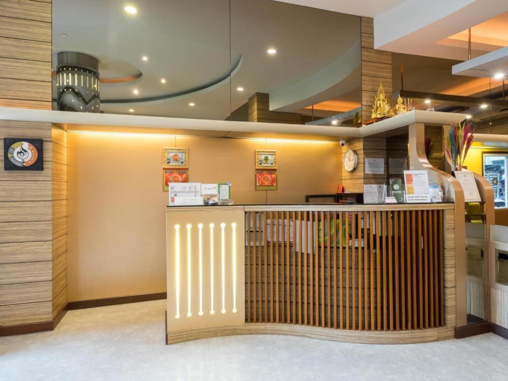 New Suanmali Hotel Bangkok Buitenkant foto