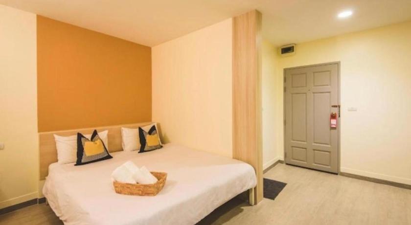 New Suanmali Hotel Bangkok Buitenkant foto