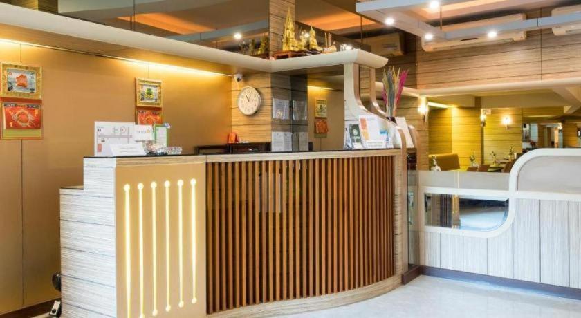 New Suanmali Hotel Bangkok Buitenkant foto